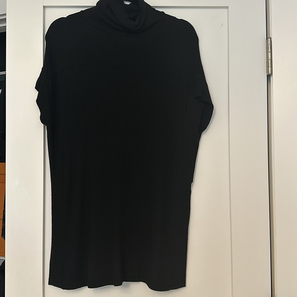 Velvet by Graham Turtleneck sleeveless waffle knit sweater, size XS - Picture 1 of 11